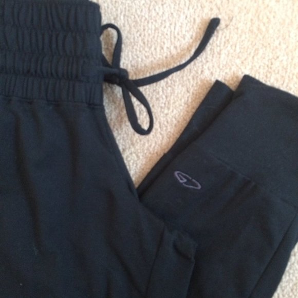 Champion C9 Joggers - Picture 7 of 8